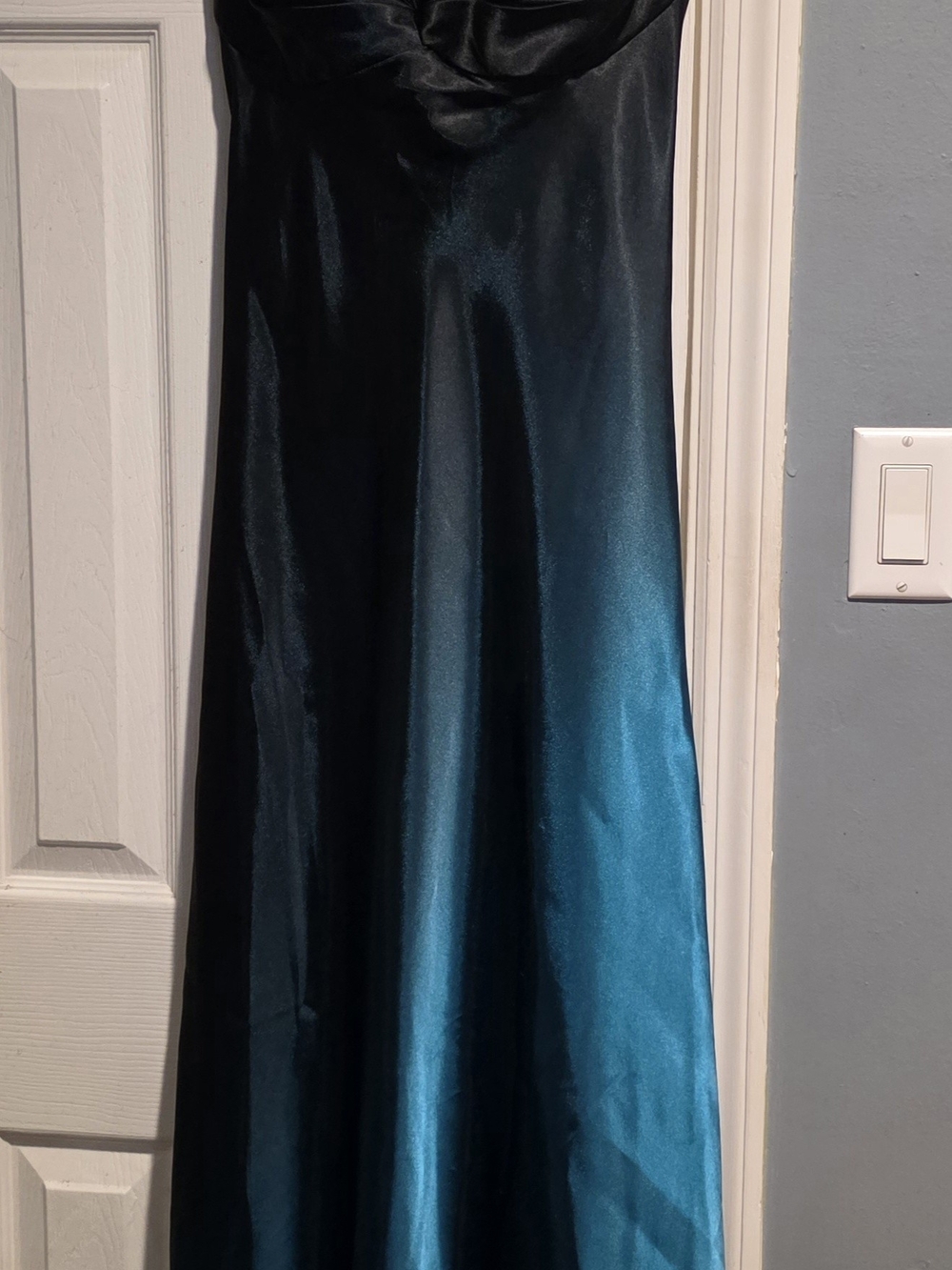 Onyx Nite Teal/black Ombre Satin Floor Length Dress - Picture 4 of 7